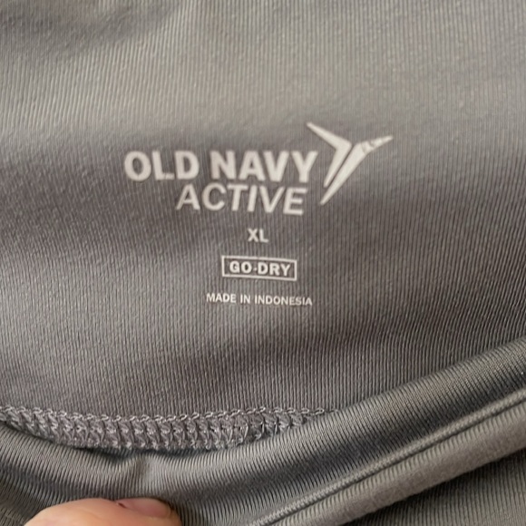 EUC Old Navy Go Active Cropped Leggings XL - Picture 2 of 5